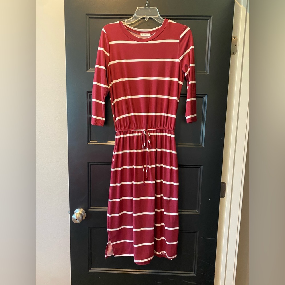 Reborn J striped white and maroon midi quarter sleeves dress size small 6-8
